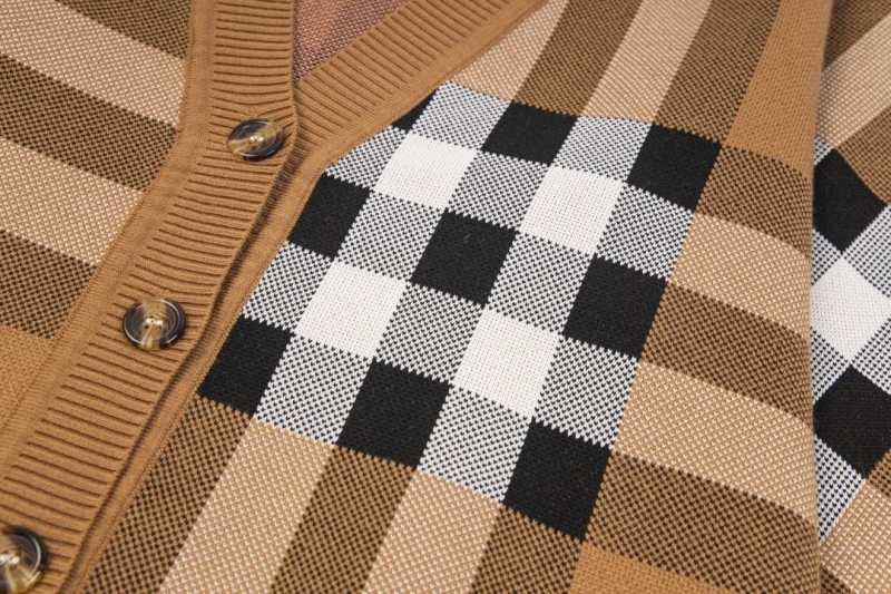 Burberry Sweaters